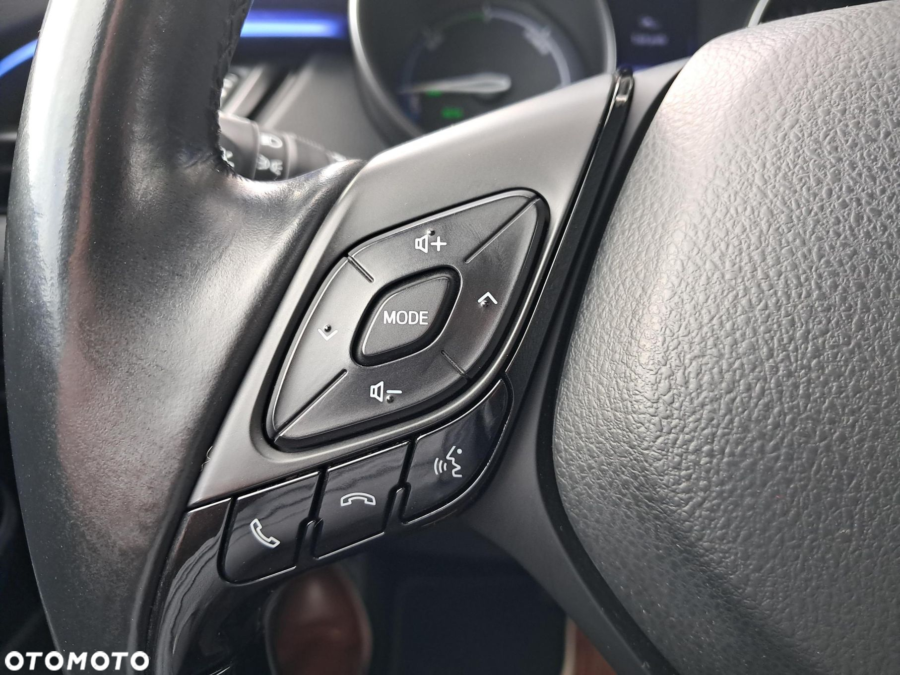 Toyota C-HR 1.8 Hybrid Dynamic - 17