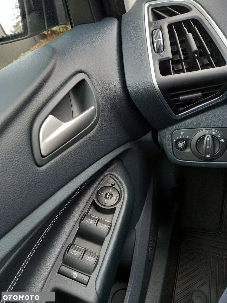 Ford C-MAX 1.6 TDCi Titanium - 33