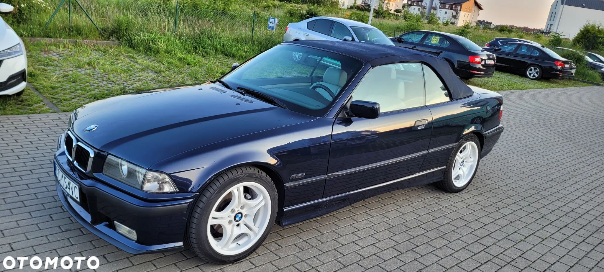 BMW Seria 3 318i Cabriolet - 1
