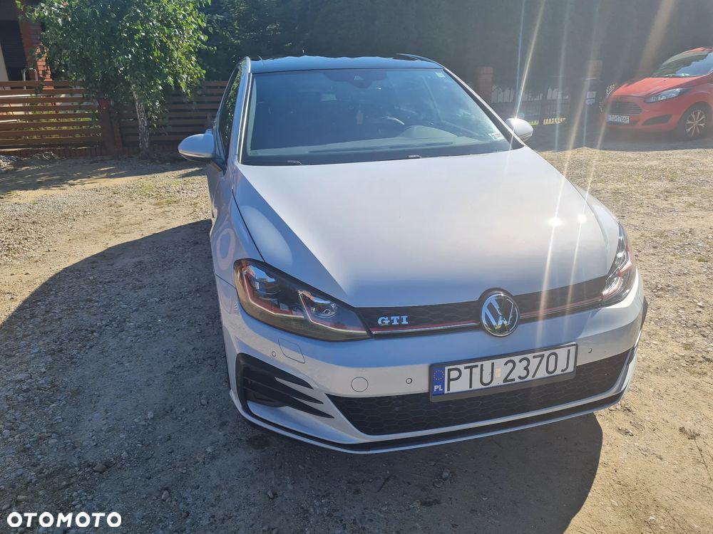 Volkswagen Golf GTI (BlueMotion Technology) DSG Performance - 26