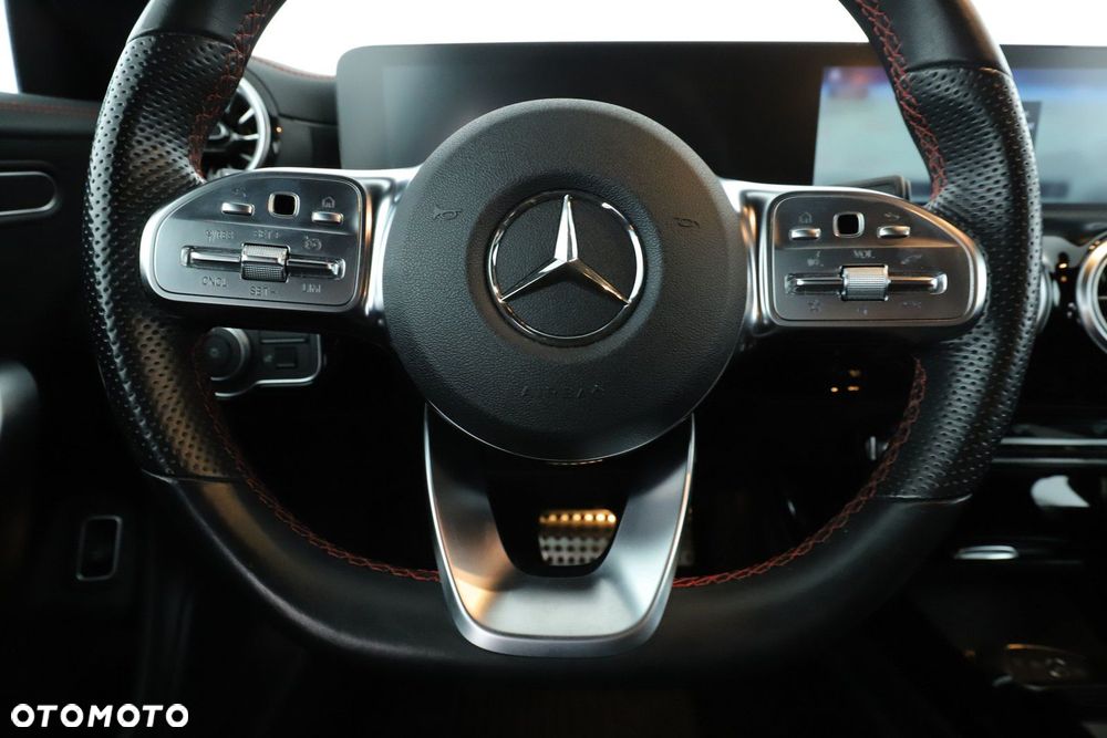 Mercedes-Benz CLA - 10