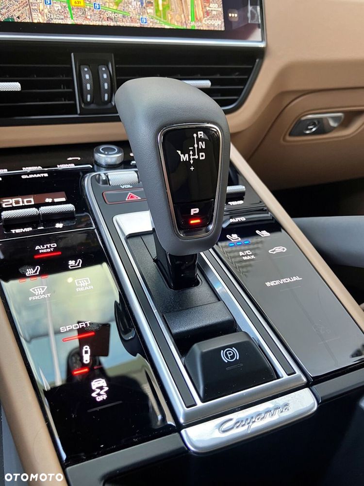 Porsche Cayenne Standard - 38