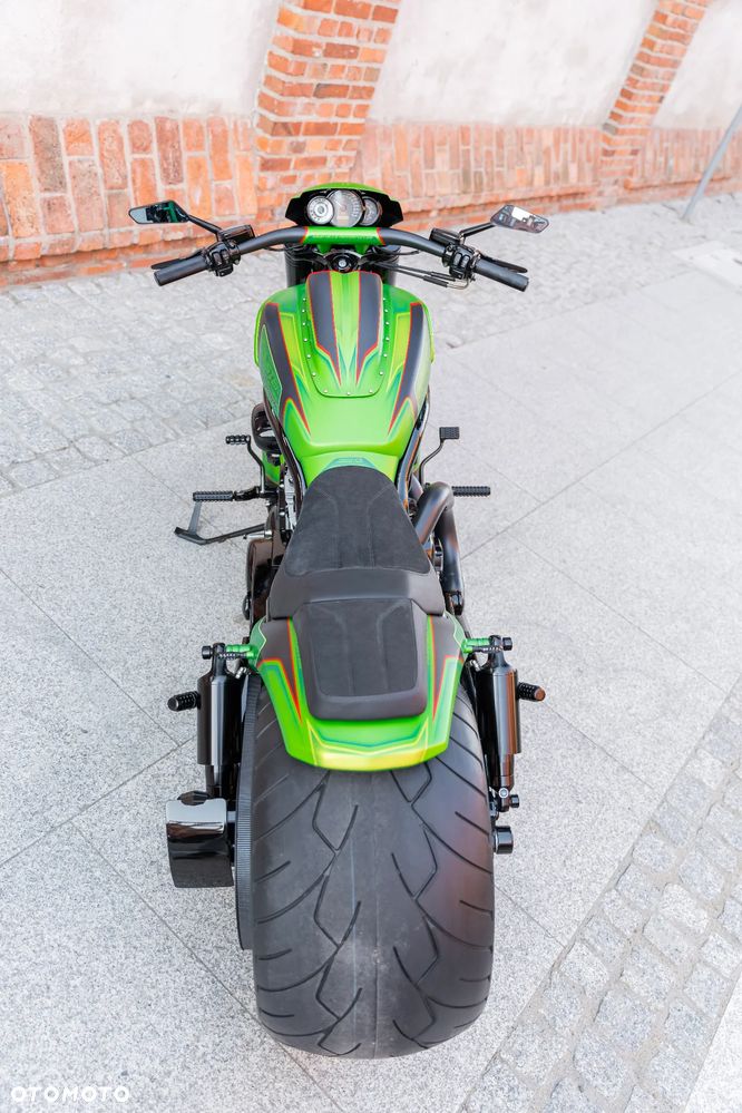 Harley-Davidson V-Rod Muscle - 9