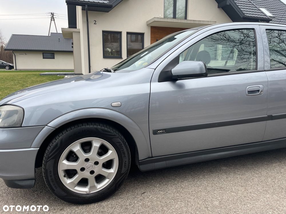 Opel Astra 1.6 Elegance - 36