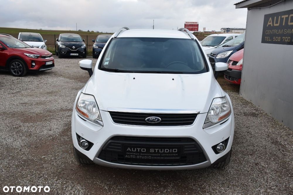 Ford Kuga 2.0 TDCi 2x4 Titanium - 28
