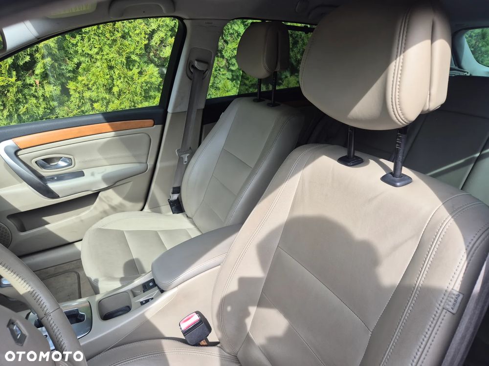 Renault Laguna 2.0 DCi FAP Initiale - 6