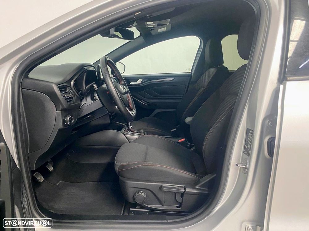Ford Focus 1.0 EcoBoost MHEV ST-Line - 15