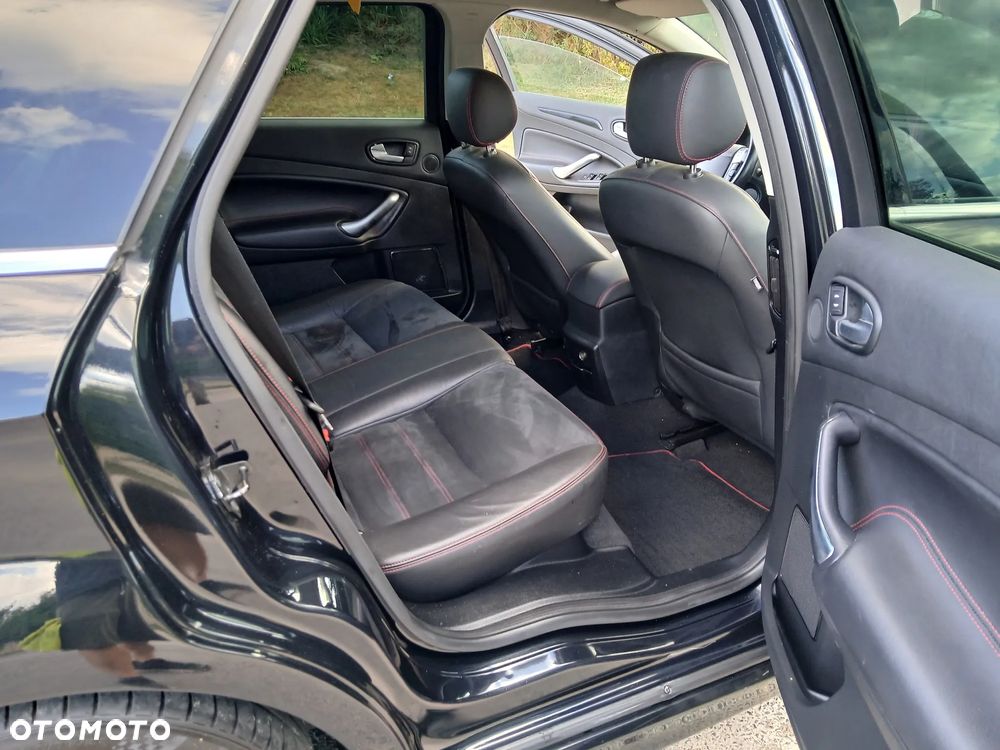 Ford Mondeo 2.2 TDCi Titanium S - 24