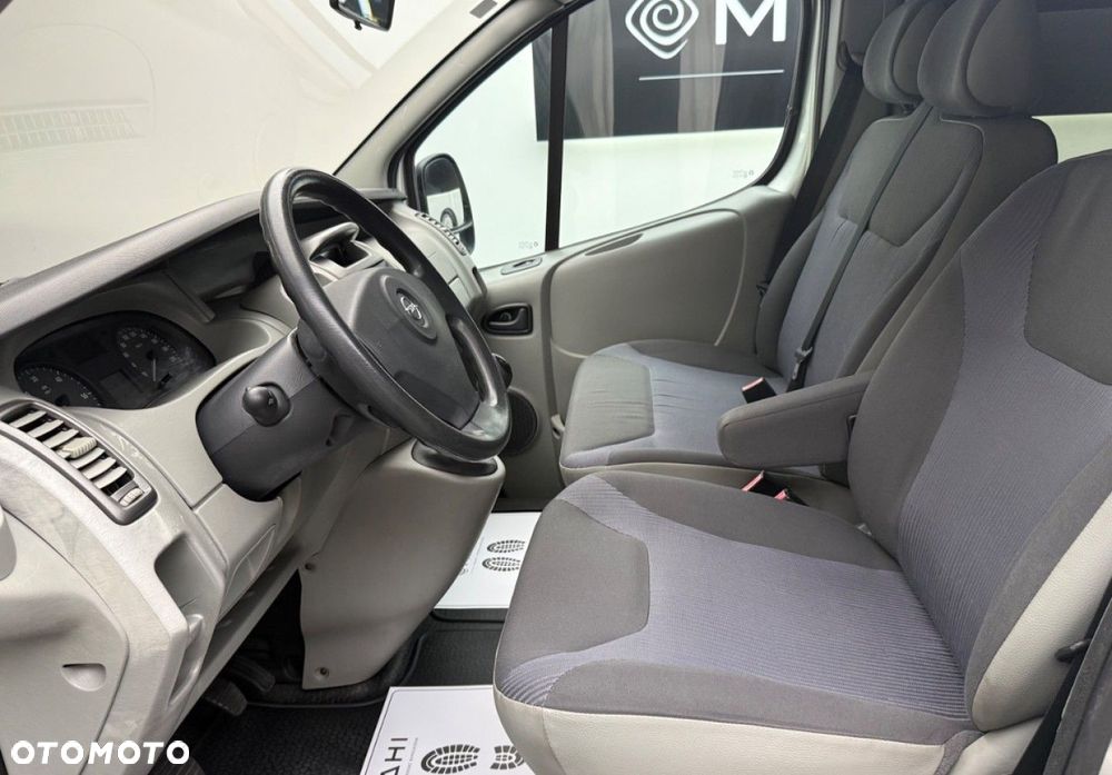 Opel Vivaro - 29