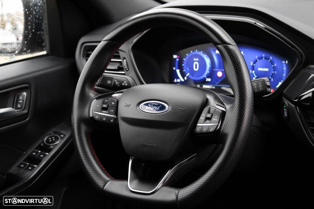 Ford Kuga 1.5 EcoBoost ST-Line - 31