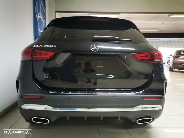 Mercedes-Benz GLA 250 e 8G-DCT AMG Line - 4
