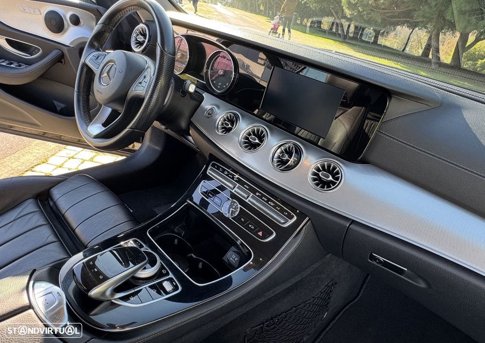 Mercedes-Benz E 220 d Cabrio 4Matic 9G-Tronic Avantgarde - 36