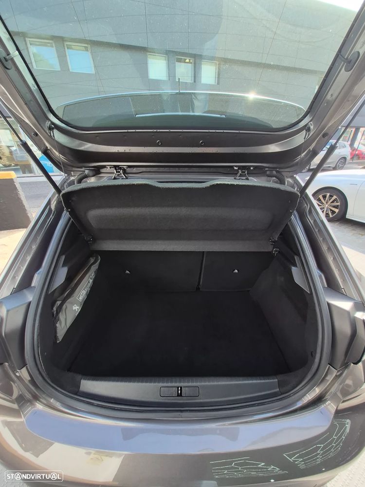 Peugeot 208 1.2 PureTech Active Pack - 21
