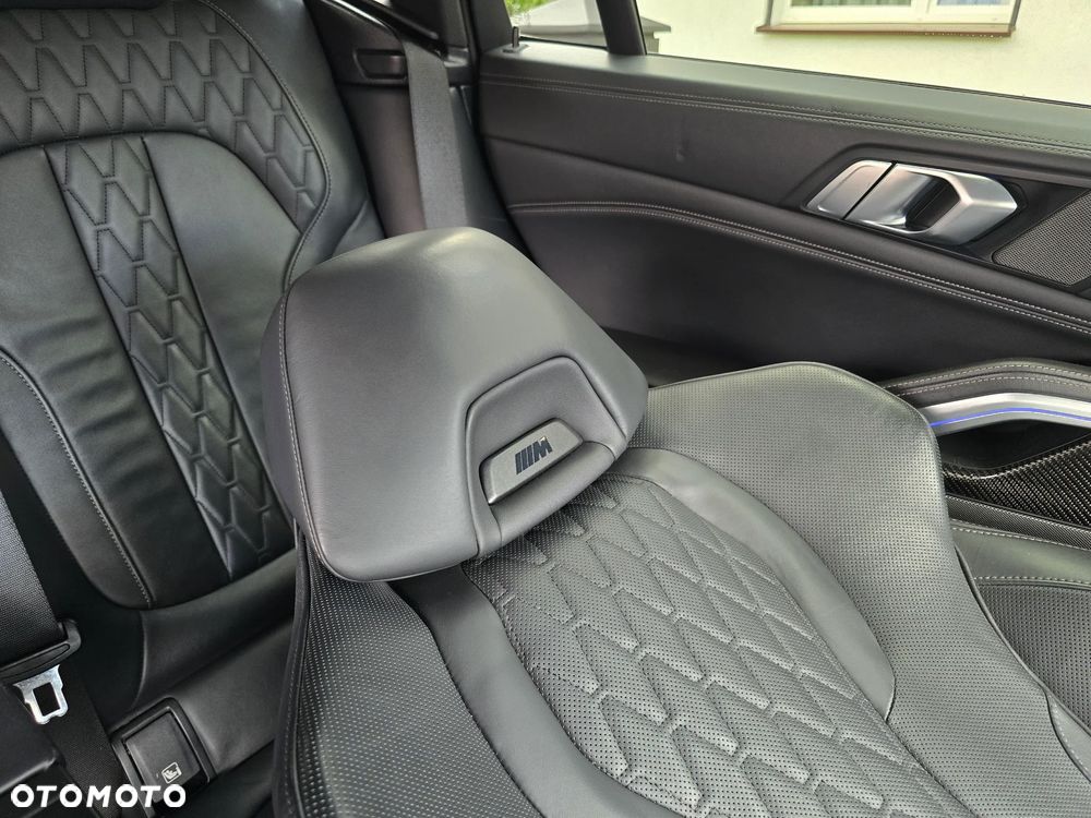 BMW X6 xDrive40d mHEV - 22