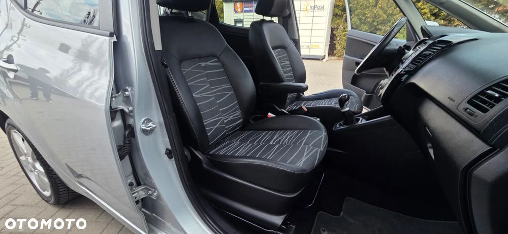 Kia Venga 1.6 CRDi 128 ISG Vision - 33