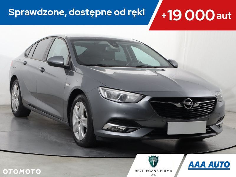 Opel Insignia - 1