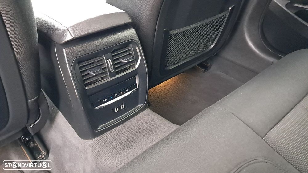 BMW 330 e Corporate Edition Auto - 51