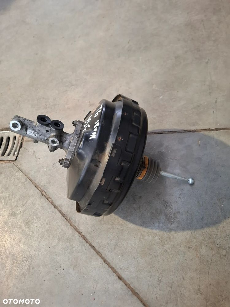 VW T6 18 rok serwo hamulcowe 7E0 612 101E - 4