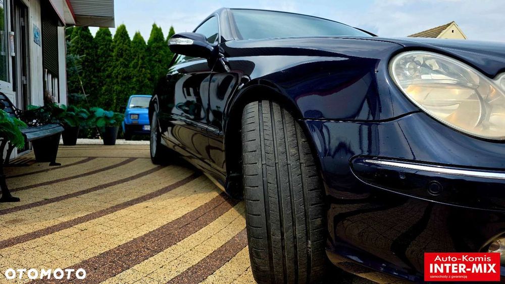 Mercedes-Benz CLK - 12