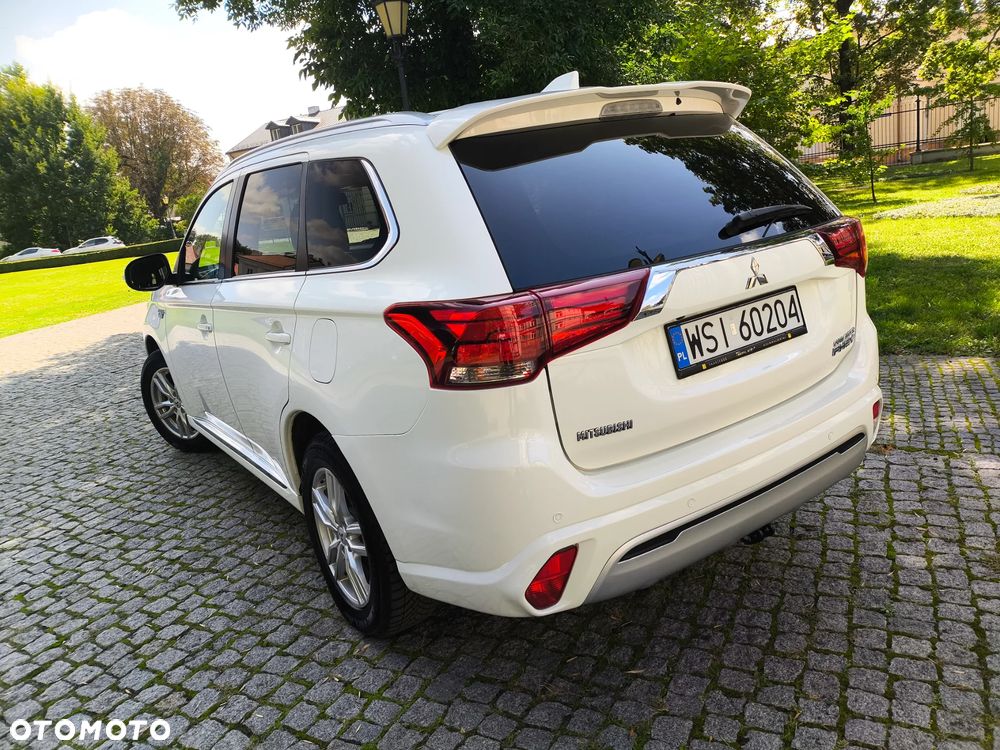 Mitsubishi Outlander 2.4 4WD - 14