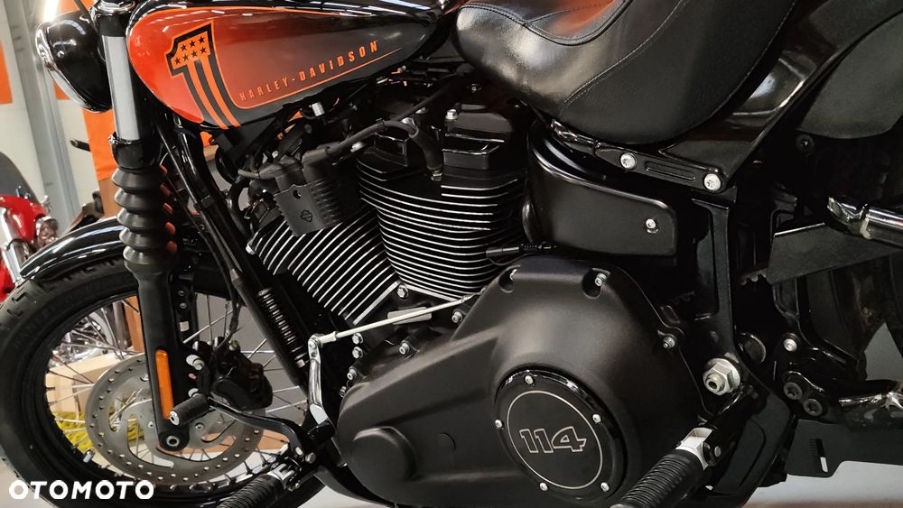 Harley-Davidson Softail Street Bob - 26