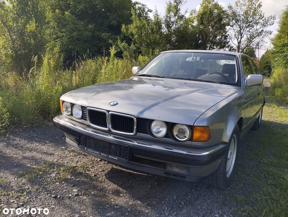 BMW Seria 7 750i - 4