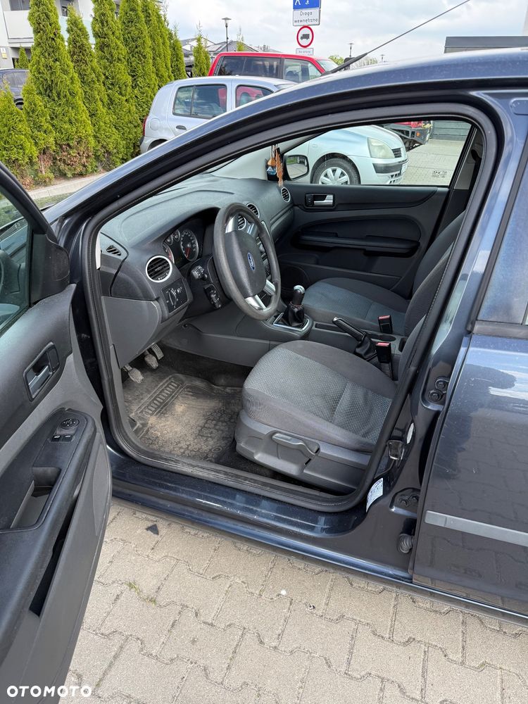 Ford Focus - 10