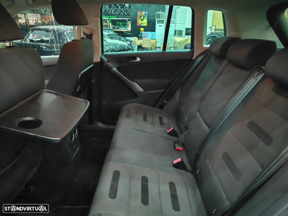 VW Tiguan 2.0 TDI Sport 4Motion - 12