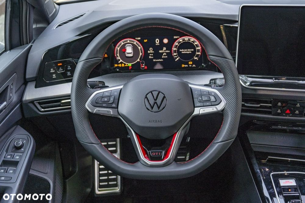 Volkswagen Golf - 24