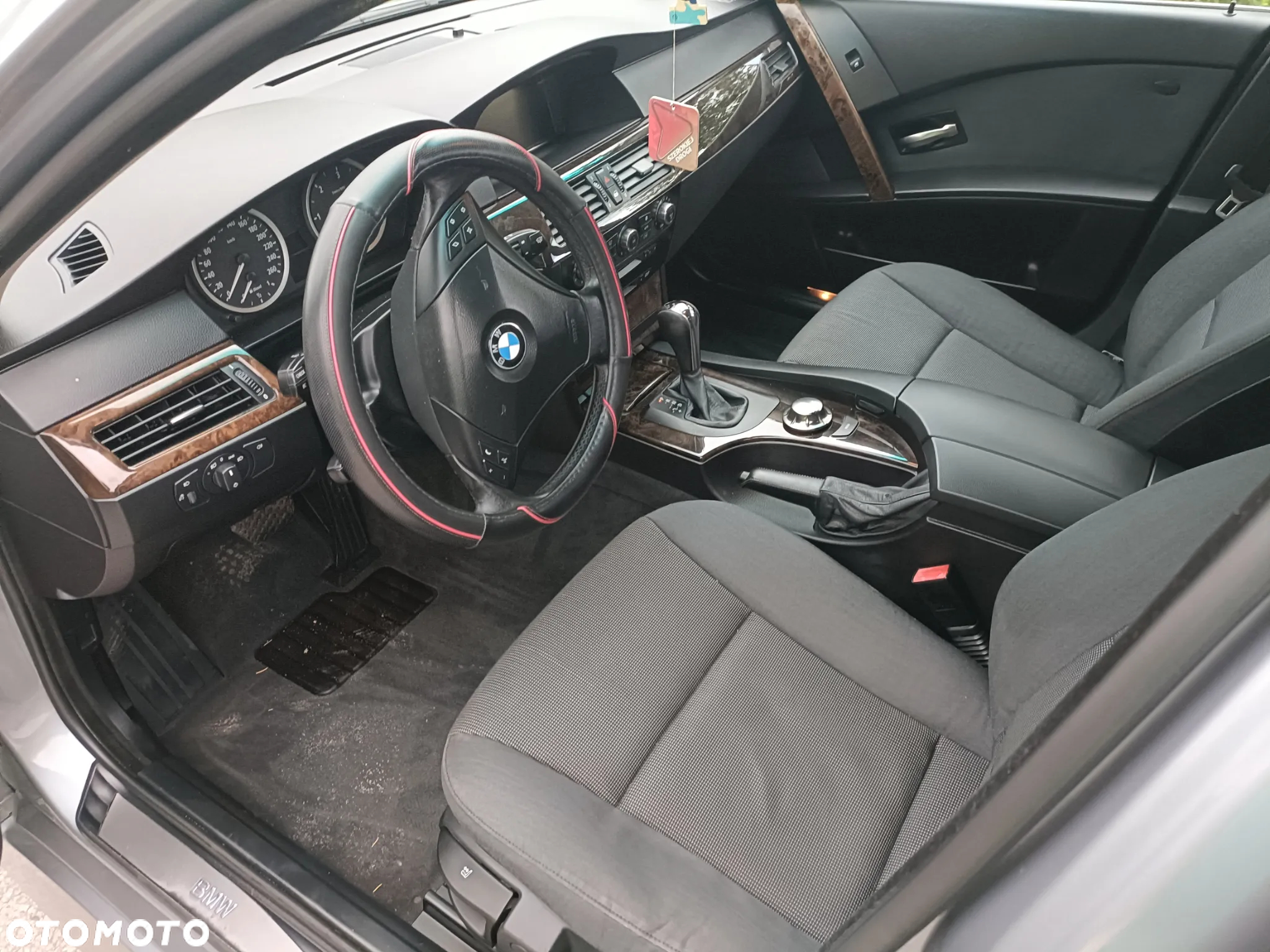 BMW Seria 5 525d Touring - 10