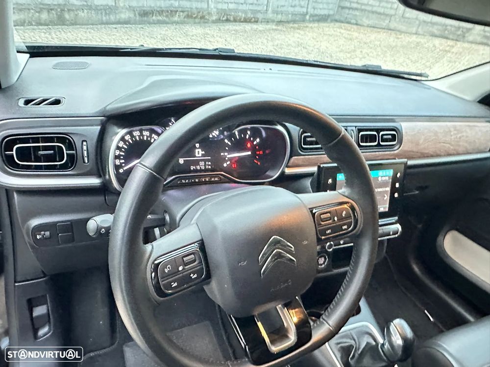 Citroën C3 1.2 PureTech Shine - 16