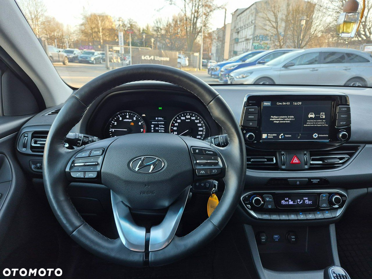 Hyundai i30 - 19