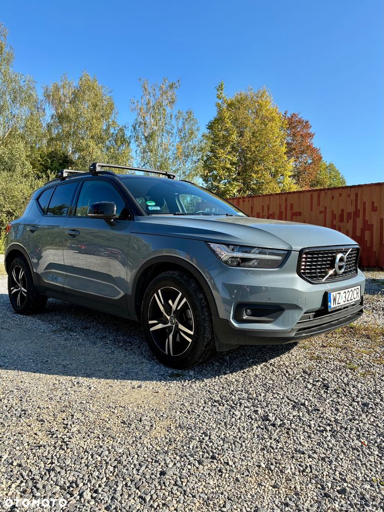 Volvo XC 40 B4 B AWD R-Design - 3