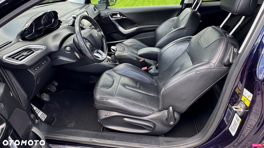 Peugeot 208 - 2