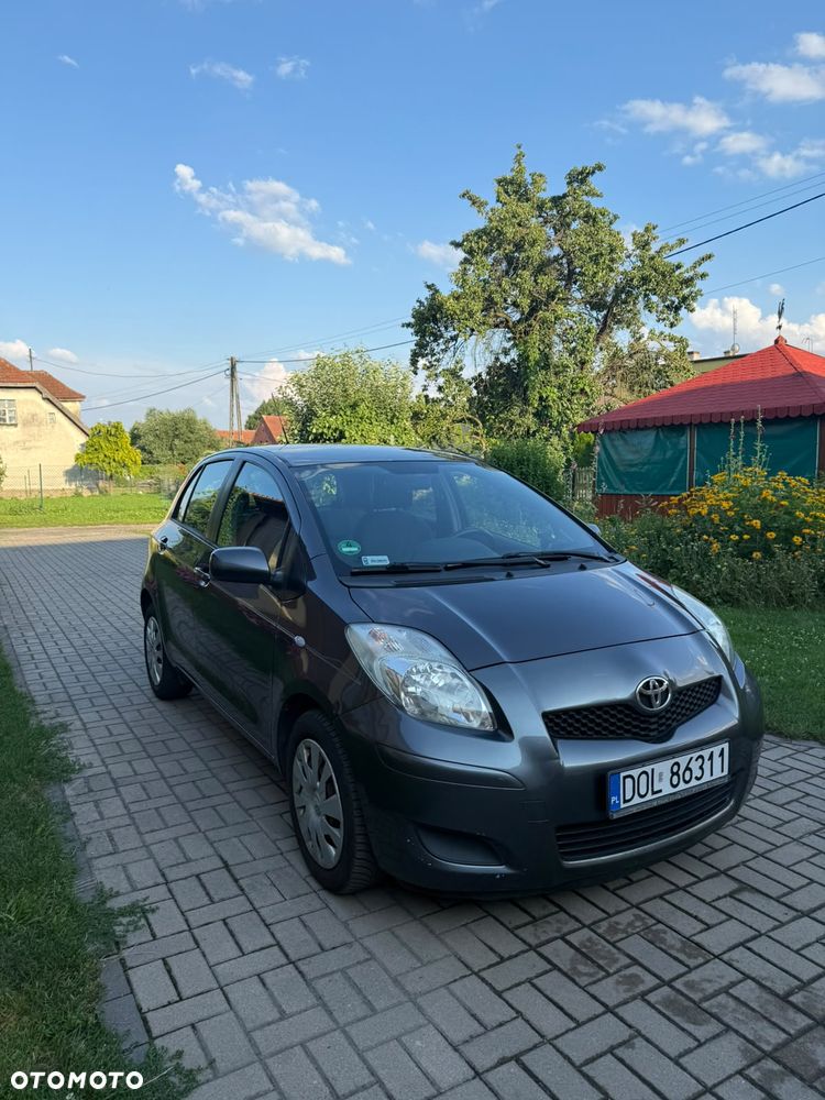 Toyota Yaris 1.4 D-4D Prestige - 4