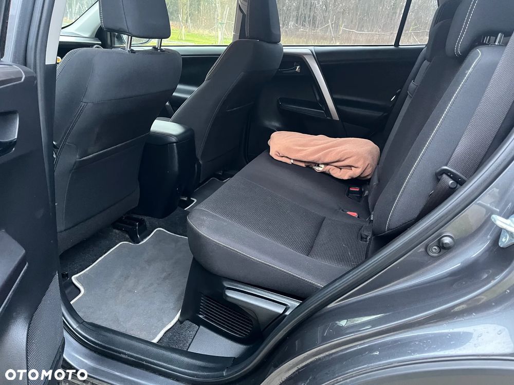 Toyota RAV4 - 17
