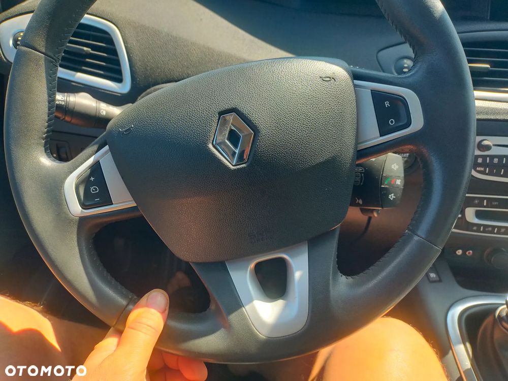 Renault Scenic 1.9 dCi Privilege - 7