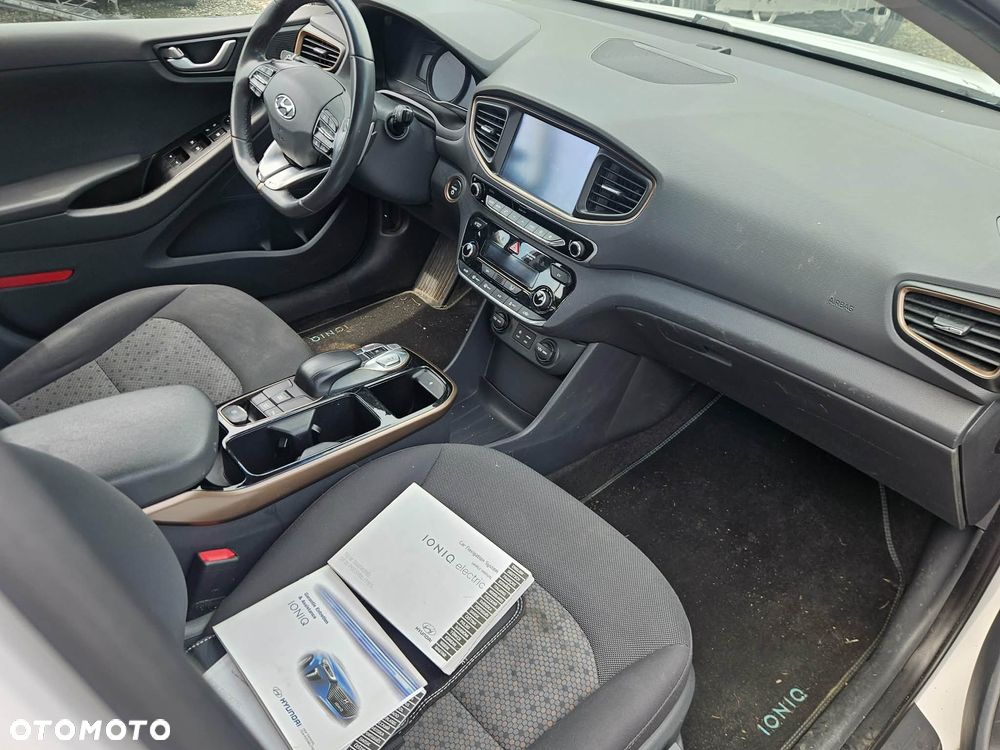 Hyundai IONIQ Premium - 11