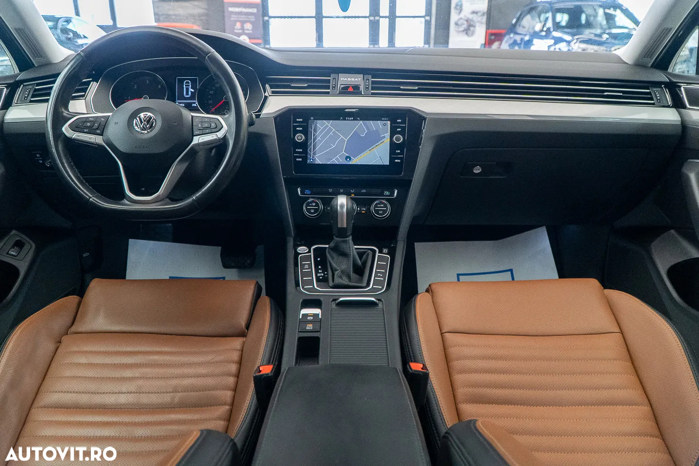 Volkswagen Passat 1.6 TDI DSG Comfortline - 30
