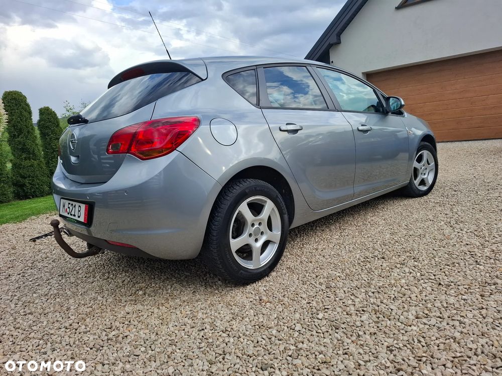 Opel Astra 1.4 Turbo Innovation - 9