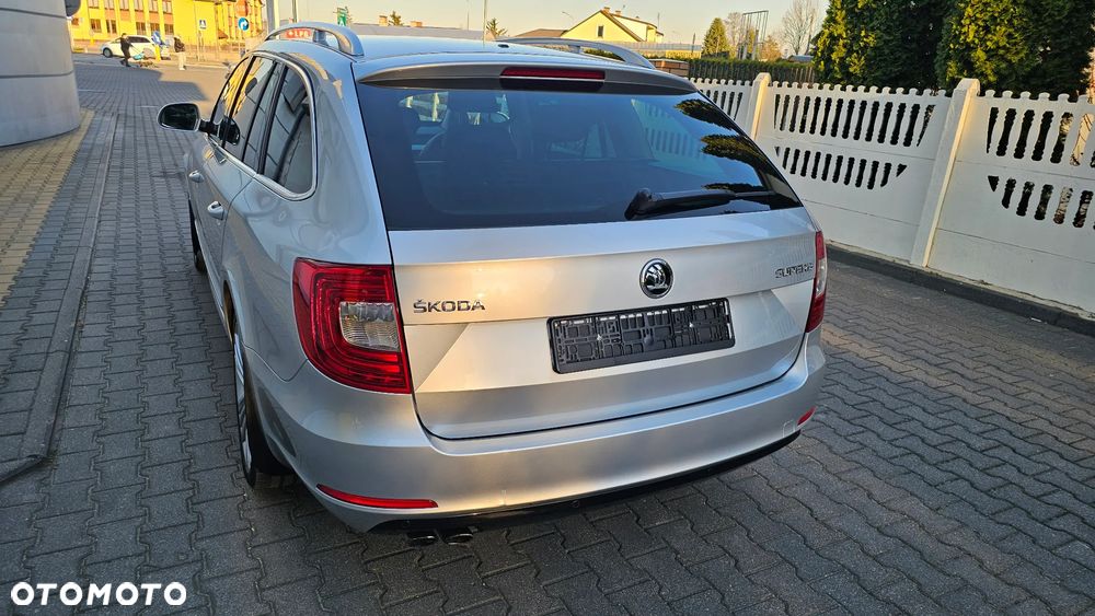 Skoda Superb 2.0 TDI Ambition Outdoor - 9