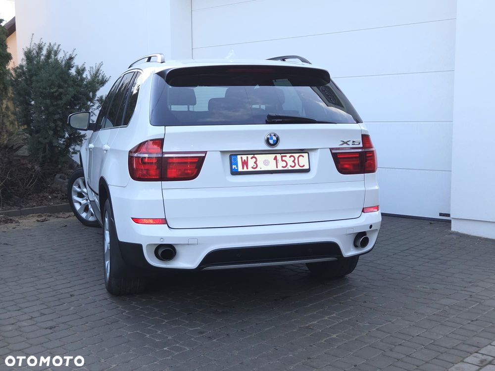 BMW X5 xDrive35i Edition Exclusive - 11