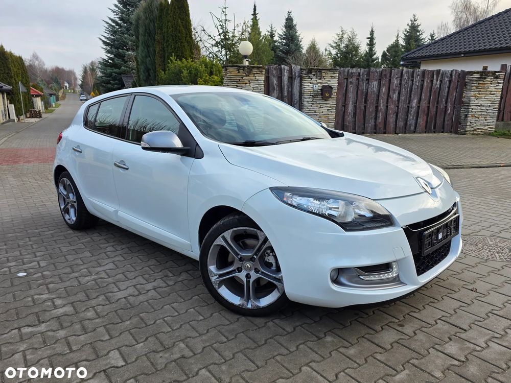 Renault Megane TCe 180 GT - 15
