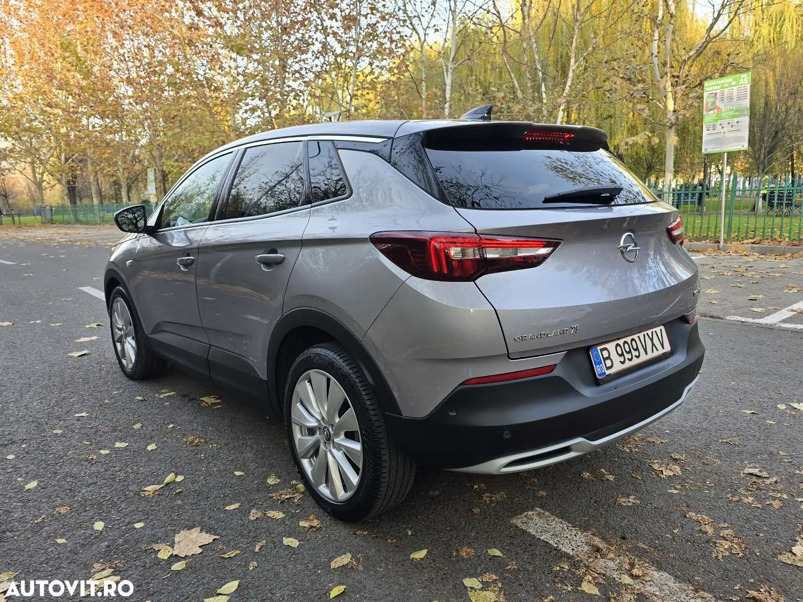 Opel Grandland X 1.5 D Start/Stop Business Elegance - 3