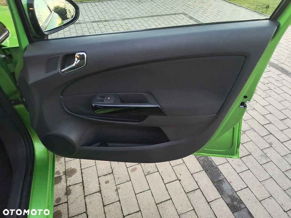 Opel Corsa 1.2 16V Edition 150 - 14