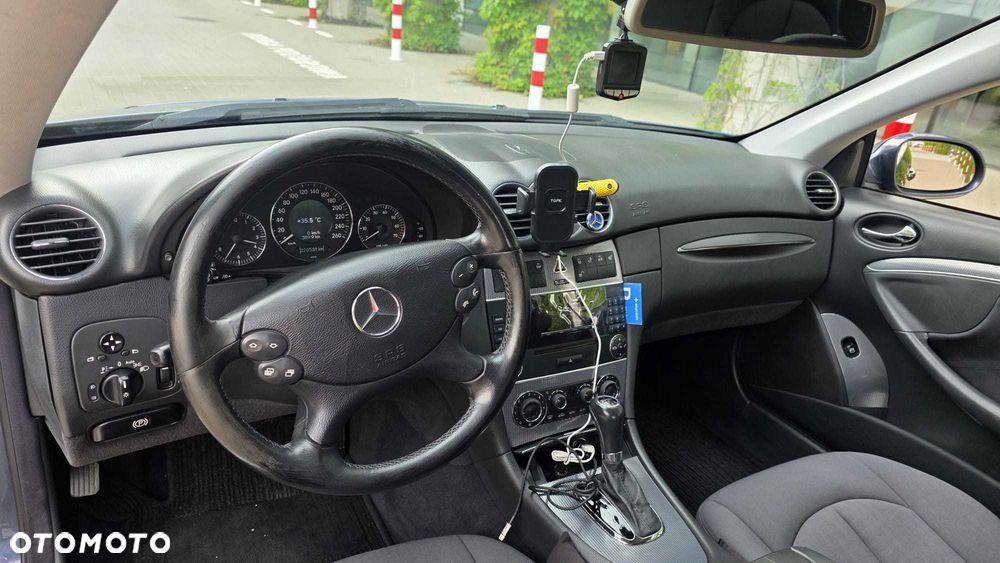 Mercedes-Benz CLK - 6