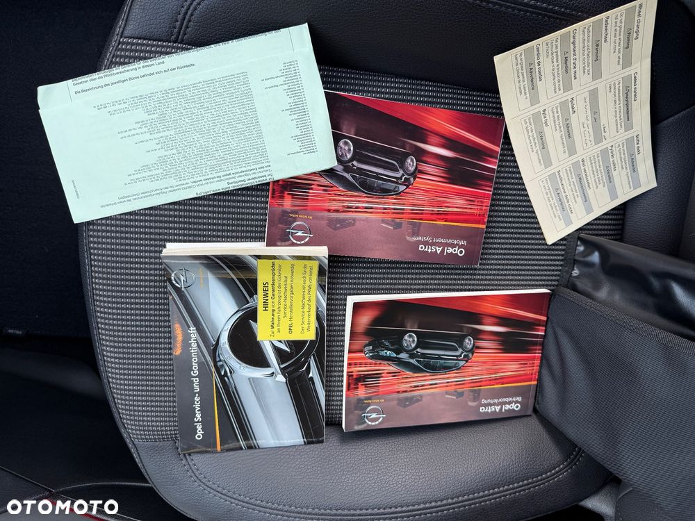 Opel Astra 1.4 T Cosmo - 29