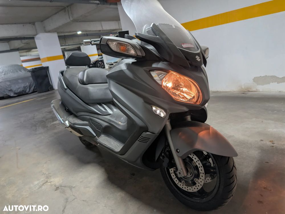 Suzuki AN 650 Burgman - 12