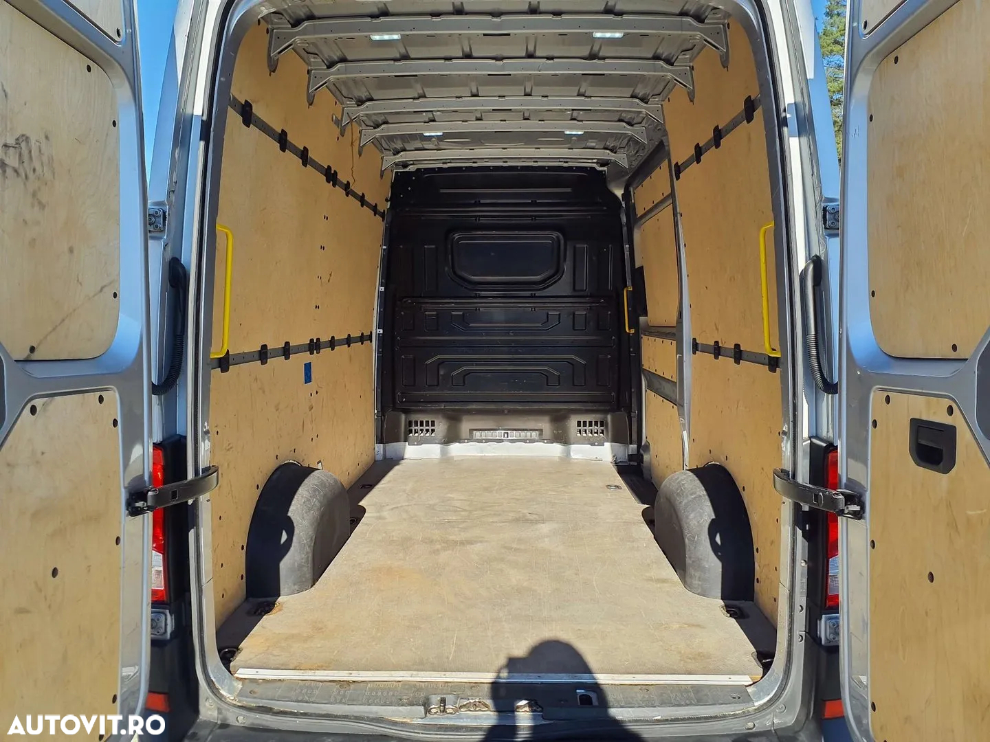 Volkswagen Crafter - 8