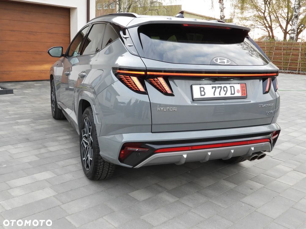 Hyundai Tucson 1.6 T-GDi HEV Executive N Line 4WD - 18